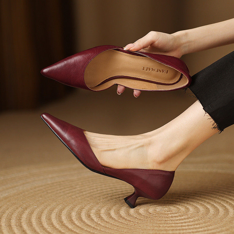 Women's Retro French-Style Pointed-Toe High Heels - 图片 3